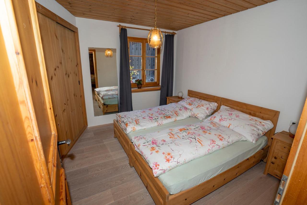 Chasa Nogler - Ferienwohnung Ramosch Exterior photo