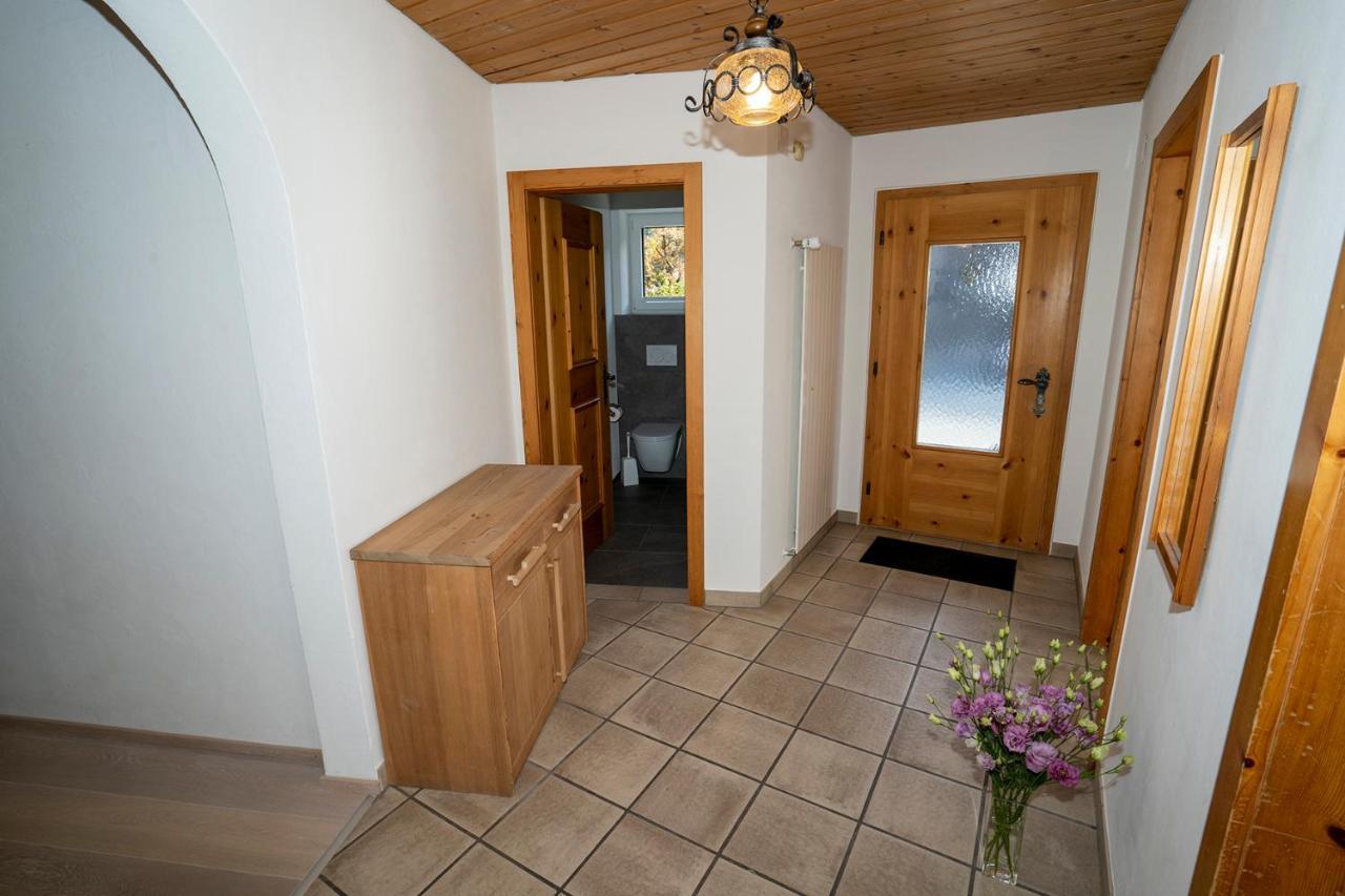 Chasa Nogler - Ferienwohnung Ramosch Exterior photo